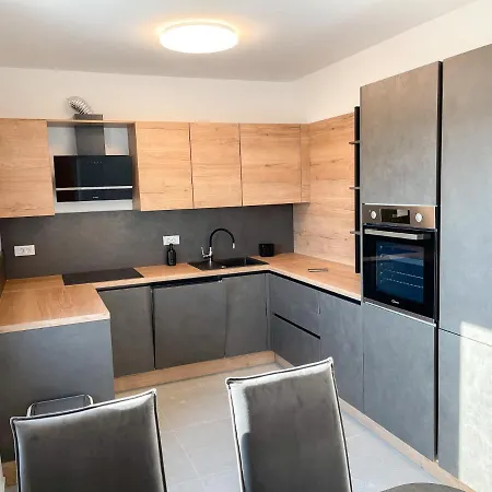 Anchora - Near Family-friendly Appartamento *