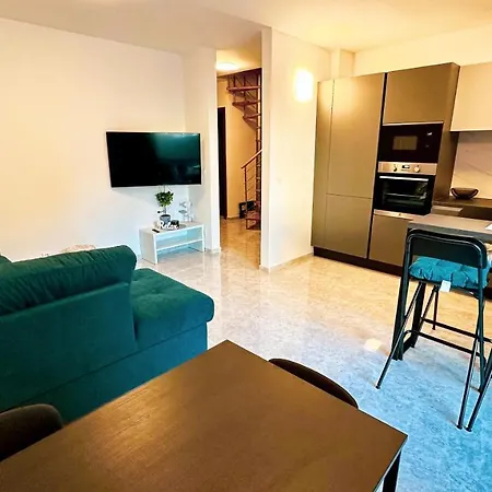Anchora - Near Family-friendly Apartment